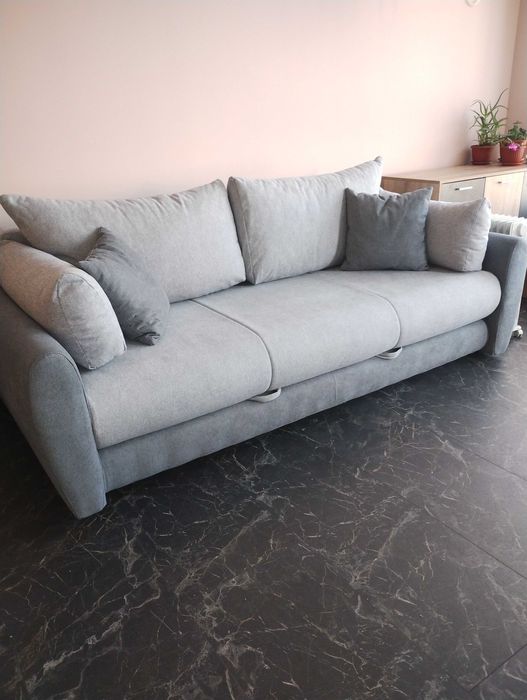 Диван с функция сън