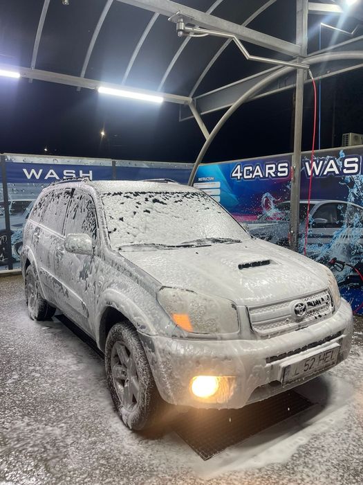 Vand toyota rav4 2005 2.0d 4x4 turbină noua, injectoare recondiționate