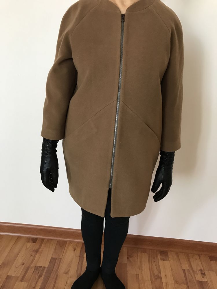 Продам коричневое пальто в отличном состоянии
