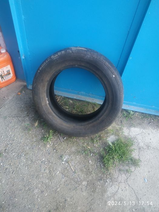 Автопокрышка на запаску.