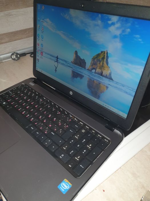 Лаптоп  модел HP 250 g3
