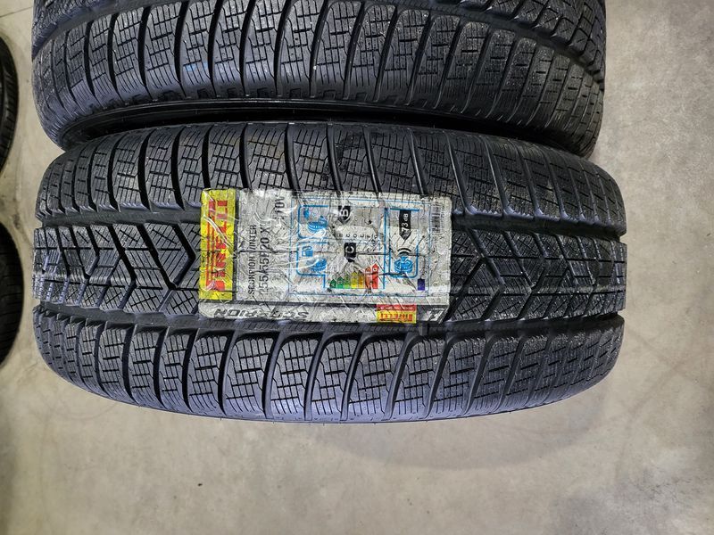 255/55/20 PIRELLI 4бр