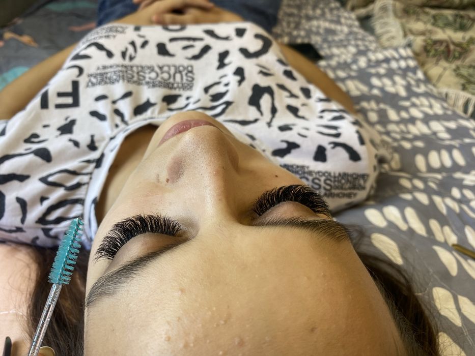 Наращивание ресниц