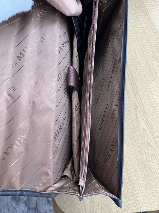 Servieta barbati din piele