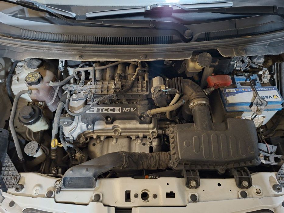 Спарк 2поз.сотилади