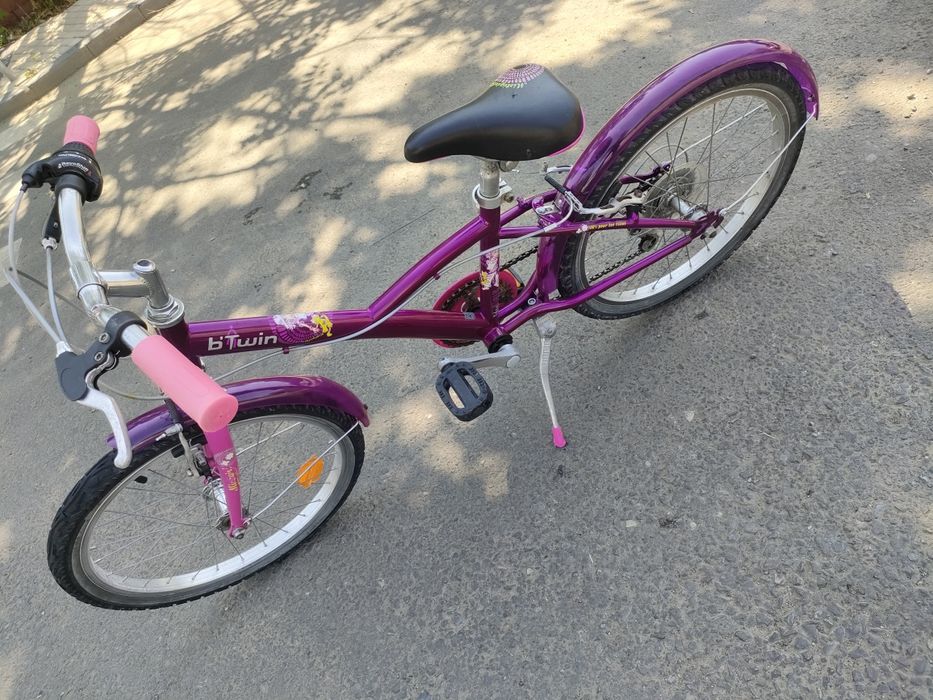 Bicicleta polivalentă Btwin 20" alb copii 
Produs conceput pentru cop