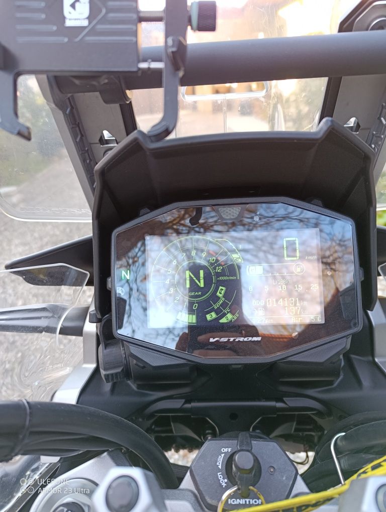 Suzuki v strom 1050 xt