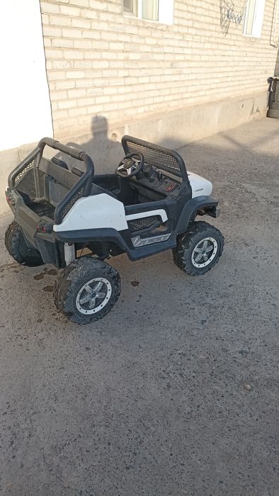 Mercedes Unimog детская электрическая машина