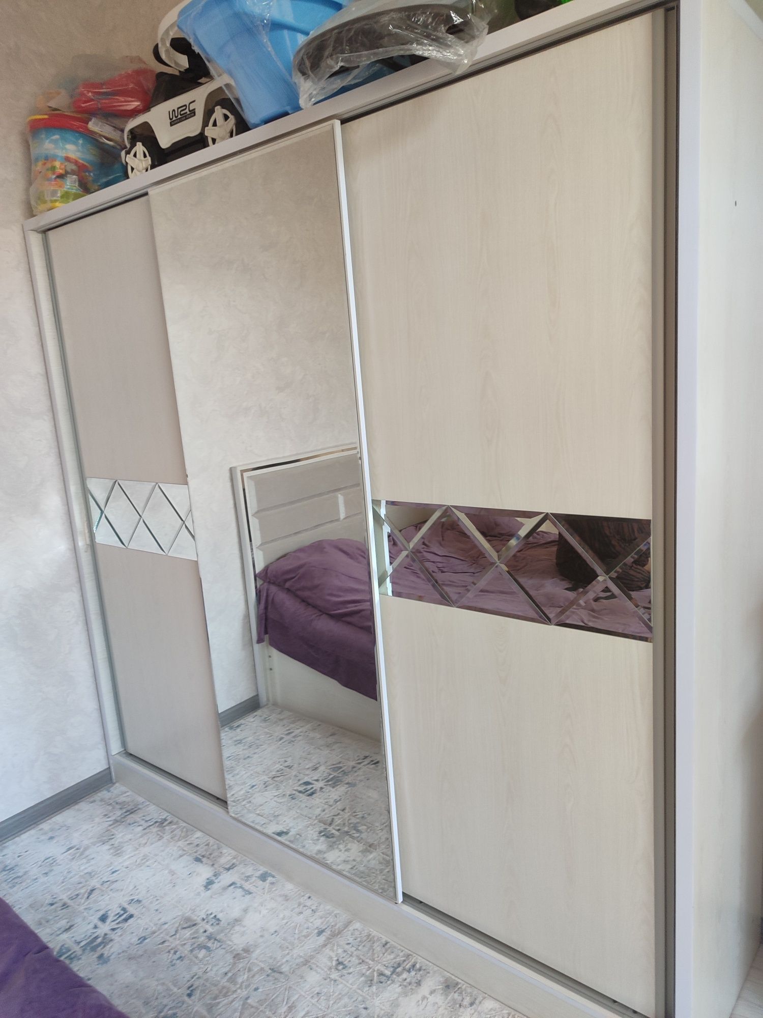 Garnitur dastafka ustanovka bepul