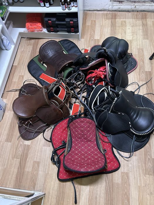 Седло для лошадей