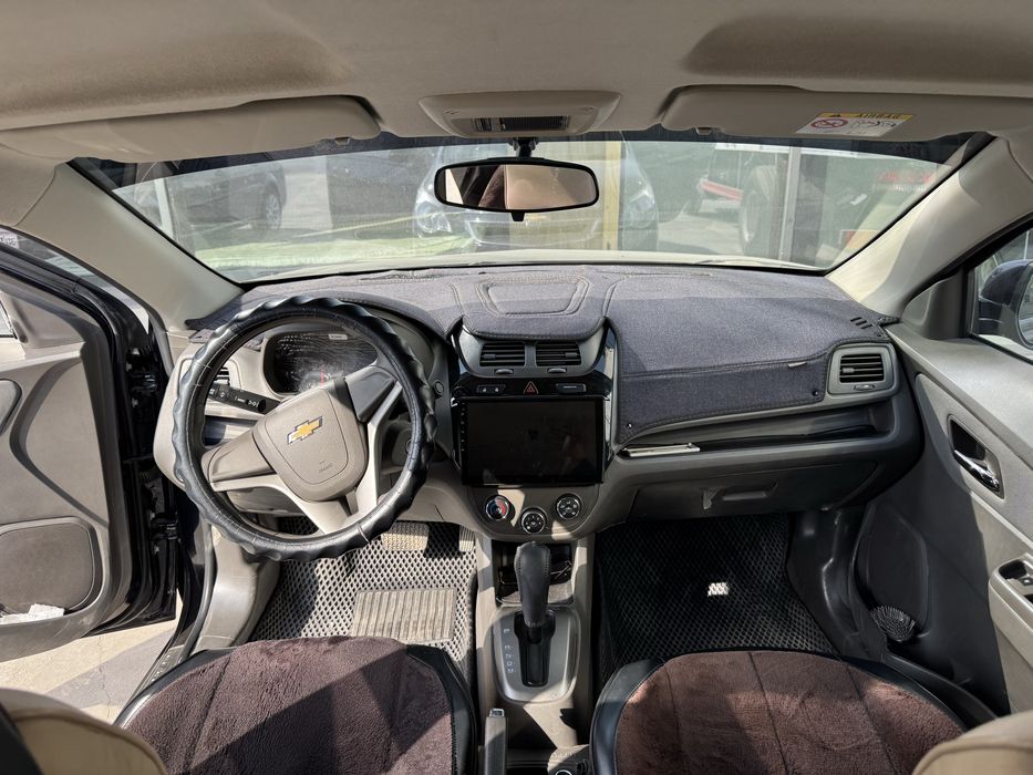 Chevrolet Cobalt 2023 4 poz