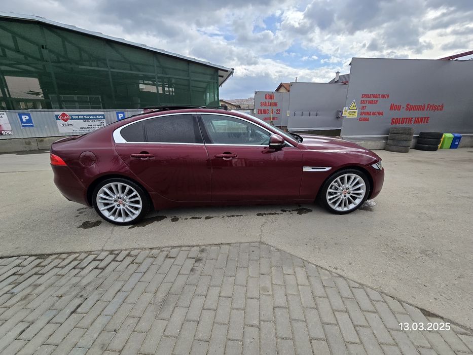 Jaguar XE 2.0.D 2016