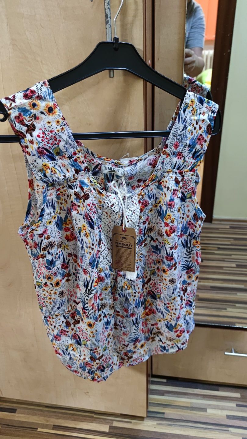 Bluza de vara cu imprimeu floral