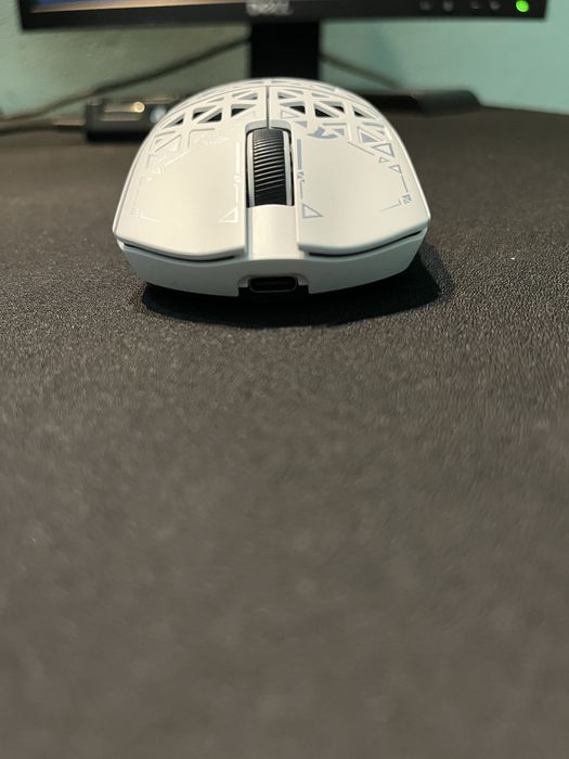 Mouse Gaming Wirelles Attack Shark R5 Ultra 8000 Polling Rate