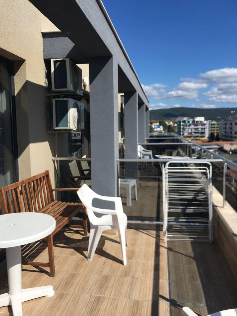 Продава се Хотел в Бургас, Център - 1000 кв.м за 1500 €/кв.м - Снимка #4