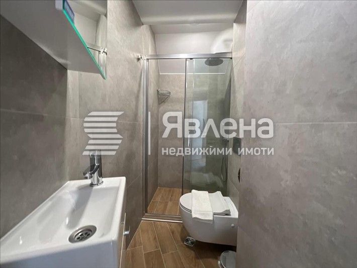 Дава се под наем Тристаен апартамент в Варна, Гръцка махала - 75 кв.м за 1350 € - Снимка #4