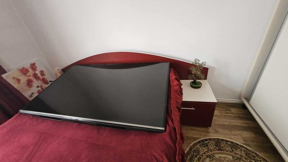LG 60UF770V Smart 4K Ultra HD 60 Inch TV 152.4cm