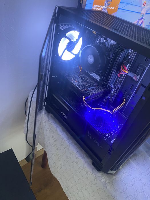 Vand Pc gaming !