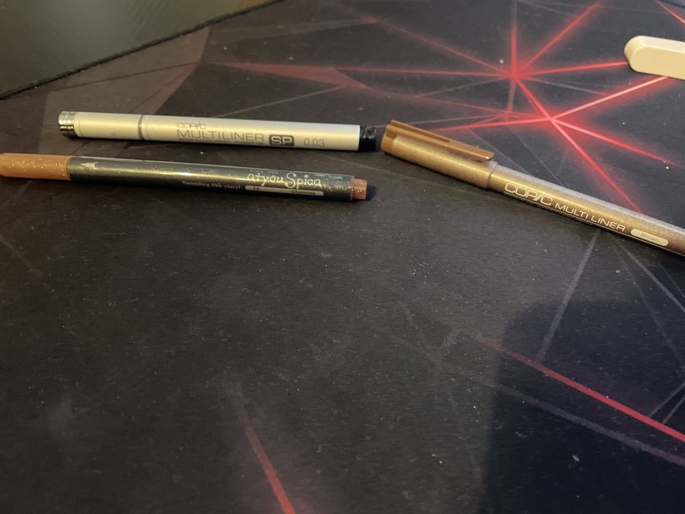 Copic маркери + тънкописци