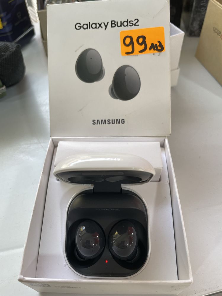 Оригинални слушалки Samsung Buds 2