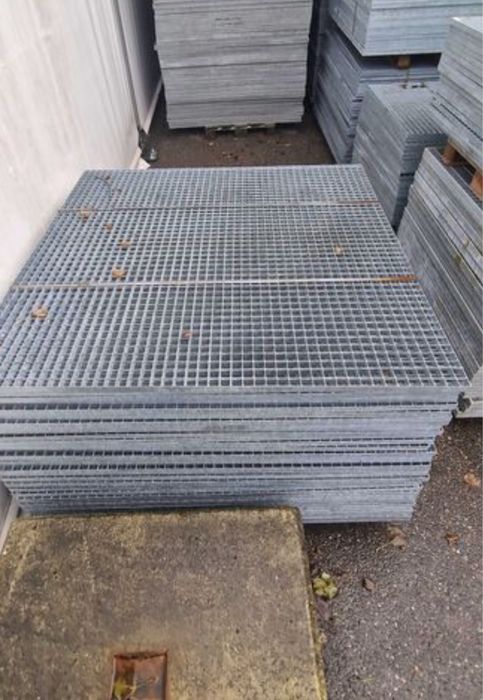 Gratare metalice zincate