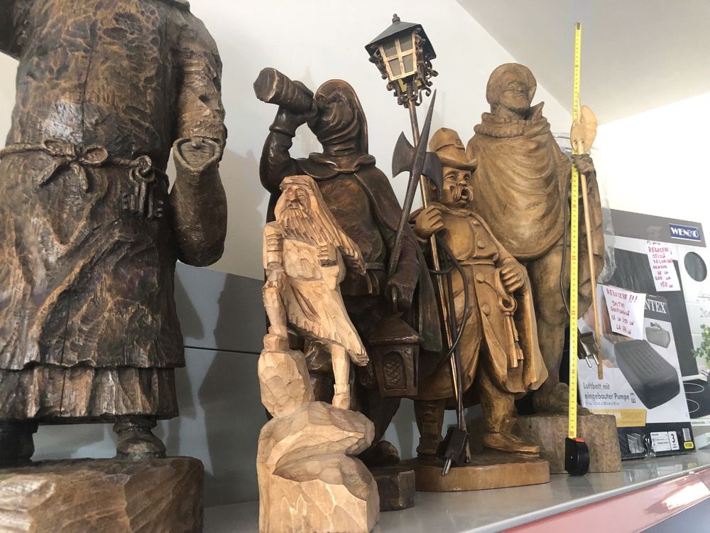 Statuete lemn sculpatate vechi