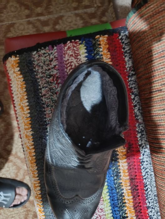 Продаются полусапожки 44 размера,в отличном состоянии.