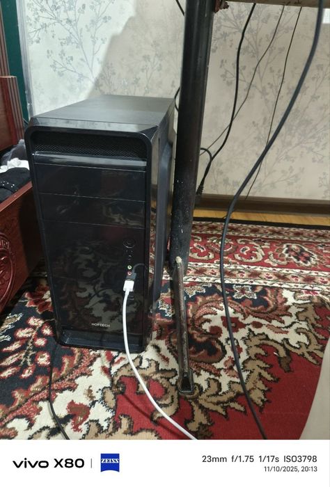 Intel I3 8100 gpu 3.8gb