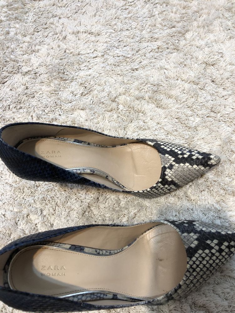 Pantofi Piele tip snake de la Zara