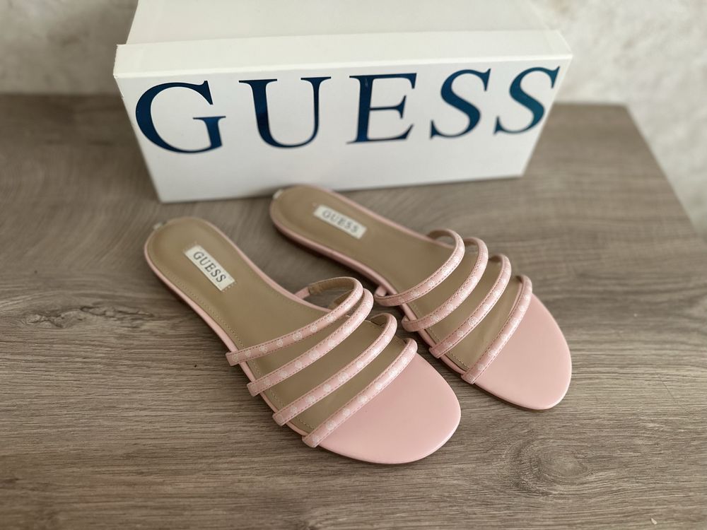 Чехли guess нови