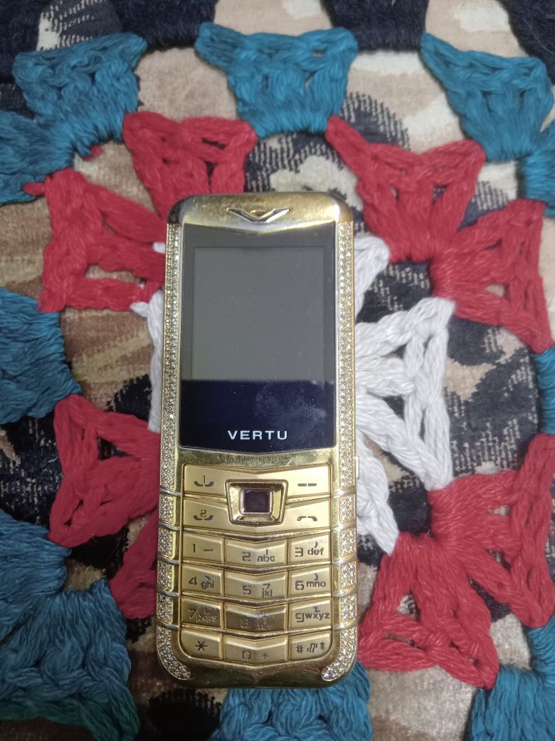 Сотовый телефон Vertu Gold