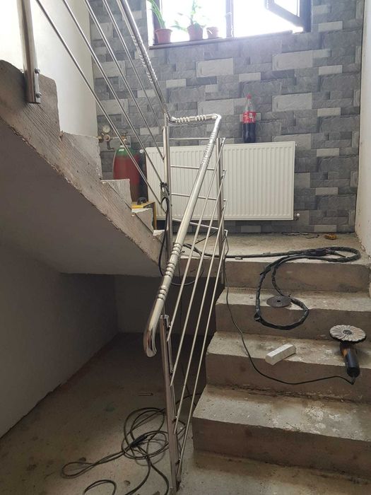 Porti din fier forjat,Balustrade inox sau inox cu sticla ,sau lemn