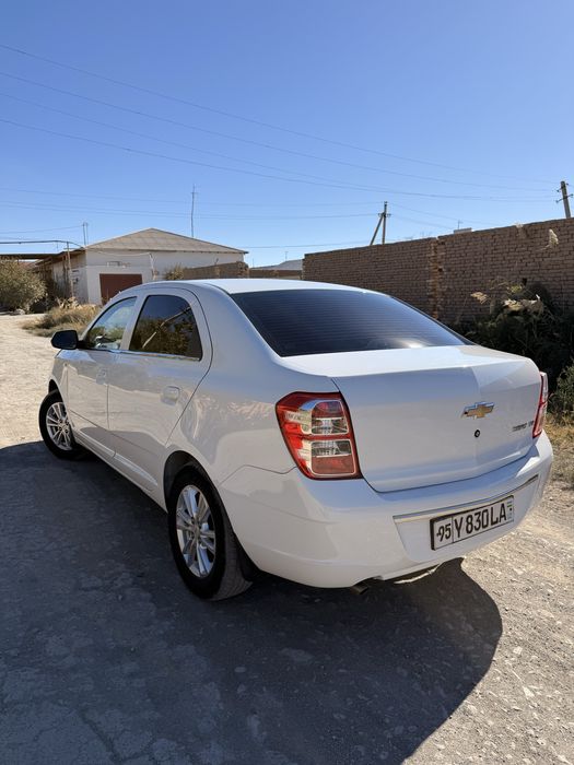 Chevrolet Cobalt 2022 ideal holatda