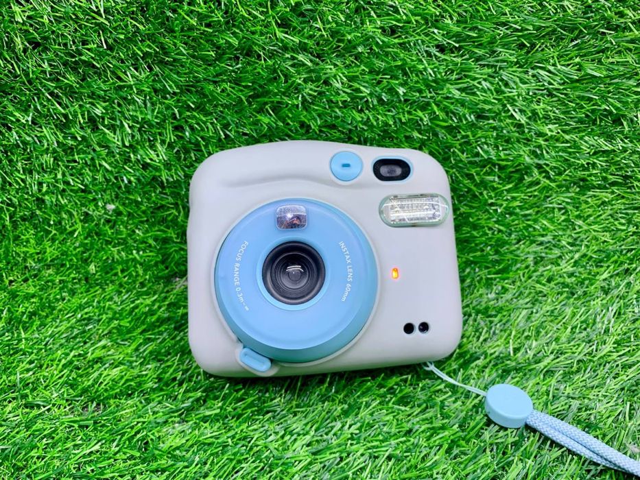 Фотоаппарат Instax Mini 11 / Ломбард Даем Деньги