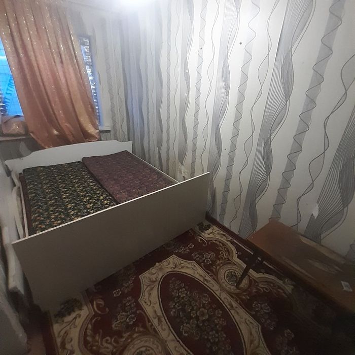 Чилонзор 3 мавзе 22 уй 20 хонодон сотилади