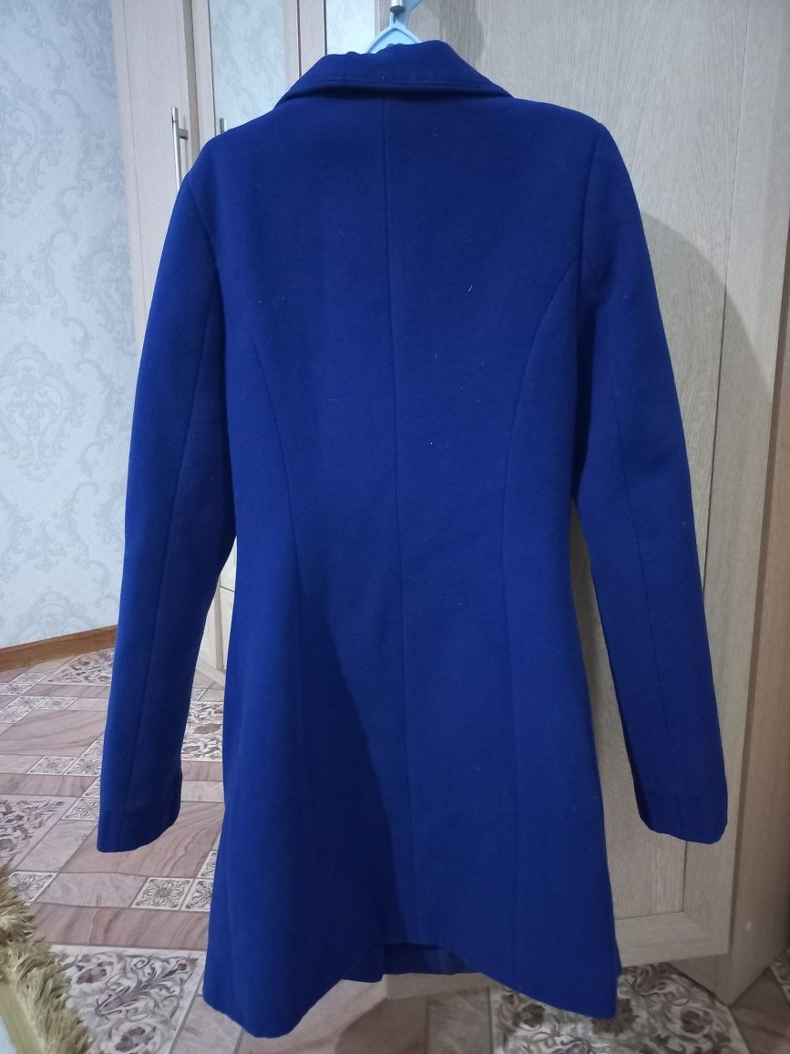 Продается пальто