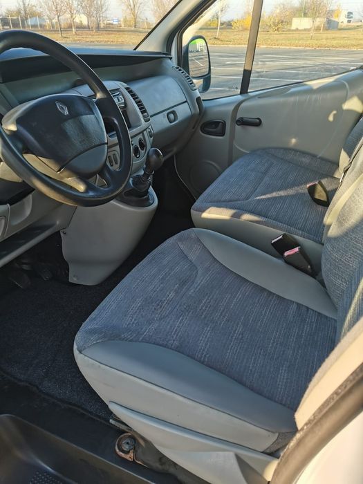 Renault Trafic / 8+1 (9 Locuri) - 2.0 dCi 115 CP - 2006