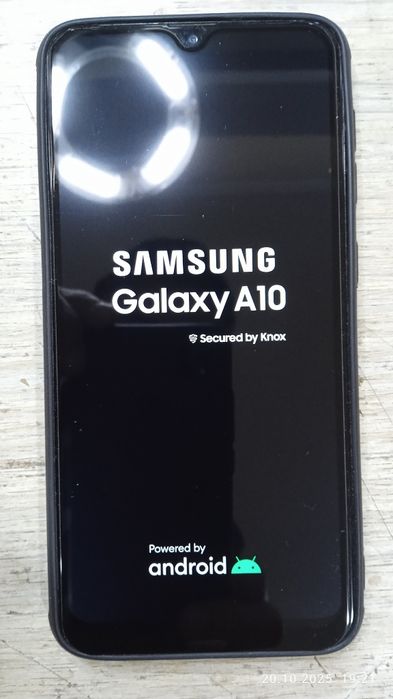 продае́тся телефон. Samsung A10