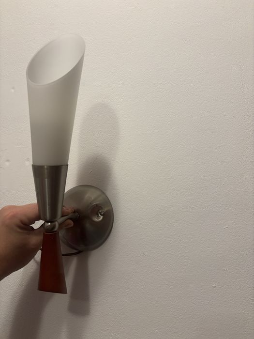 Lustra de vanzare, inperfecta stare