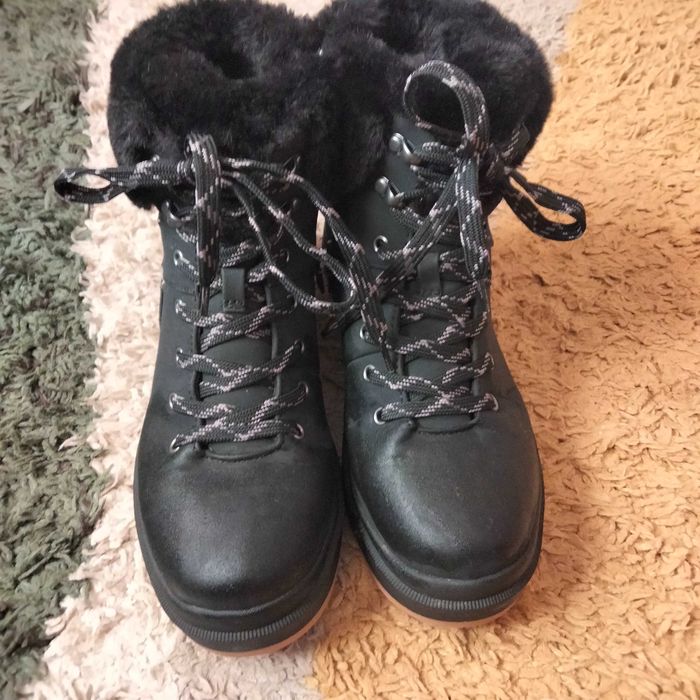 Vand bocanci(skekers)shoes