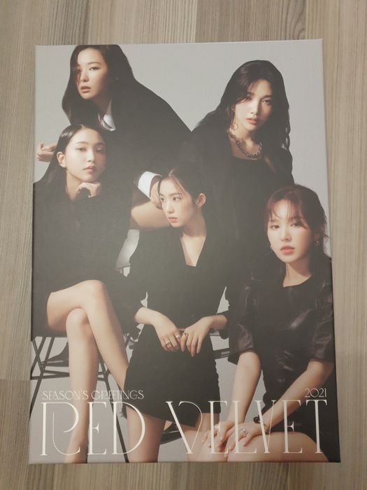Red Velvet 2021 Season's Greetings