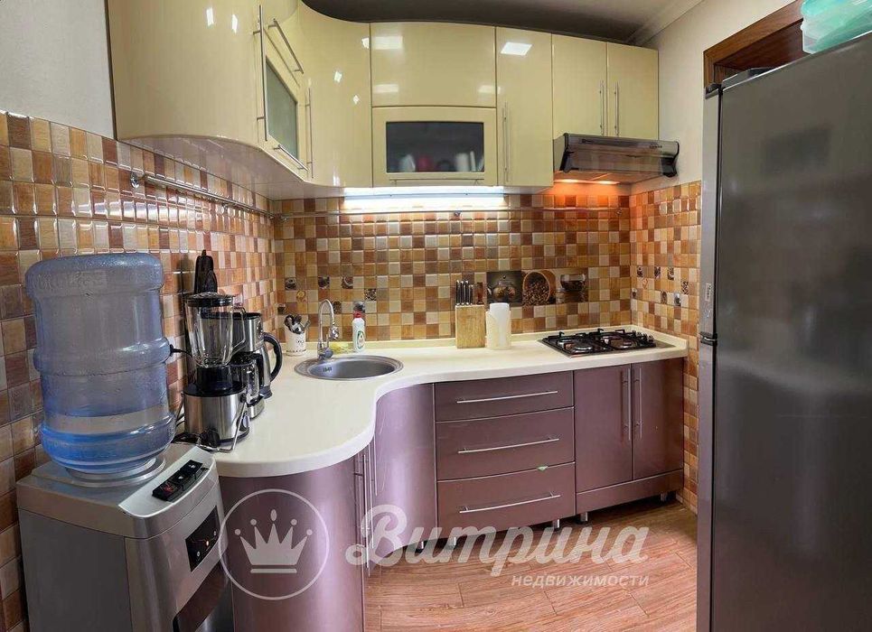 4-х комнатная квартира М. Максим Горький, БИЙ