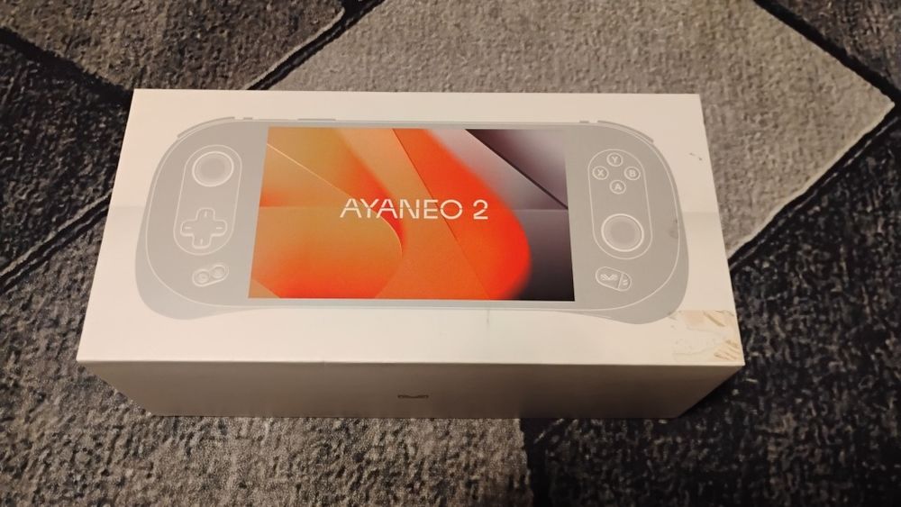 Consolă portabilă AYANEO 2 – Ryzen 7 6800U, 16GB RAM, 1TB SSD, Windows