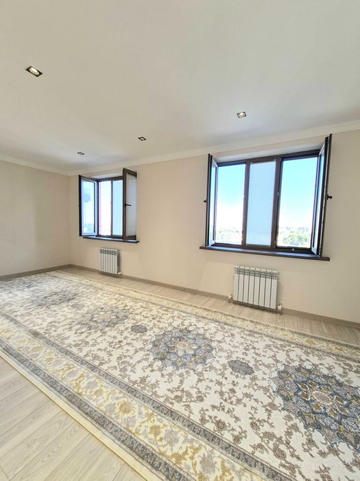 Продается 5 ти комн Квартира Банковская Госпитальный рынок Мирабадский