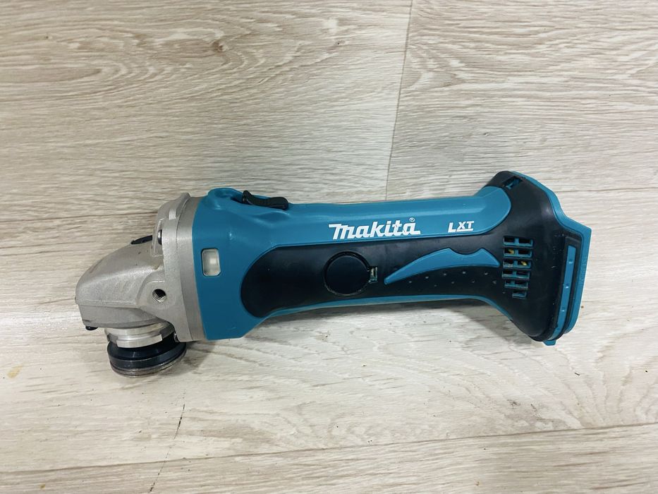 Flex Makita DGA452