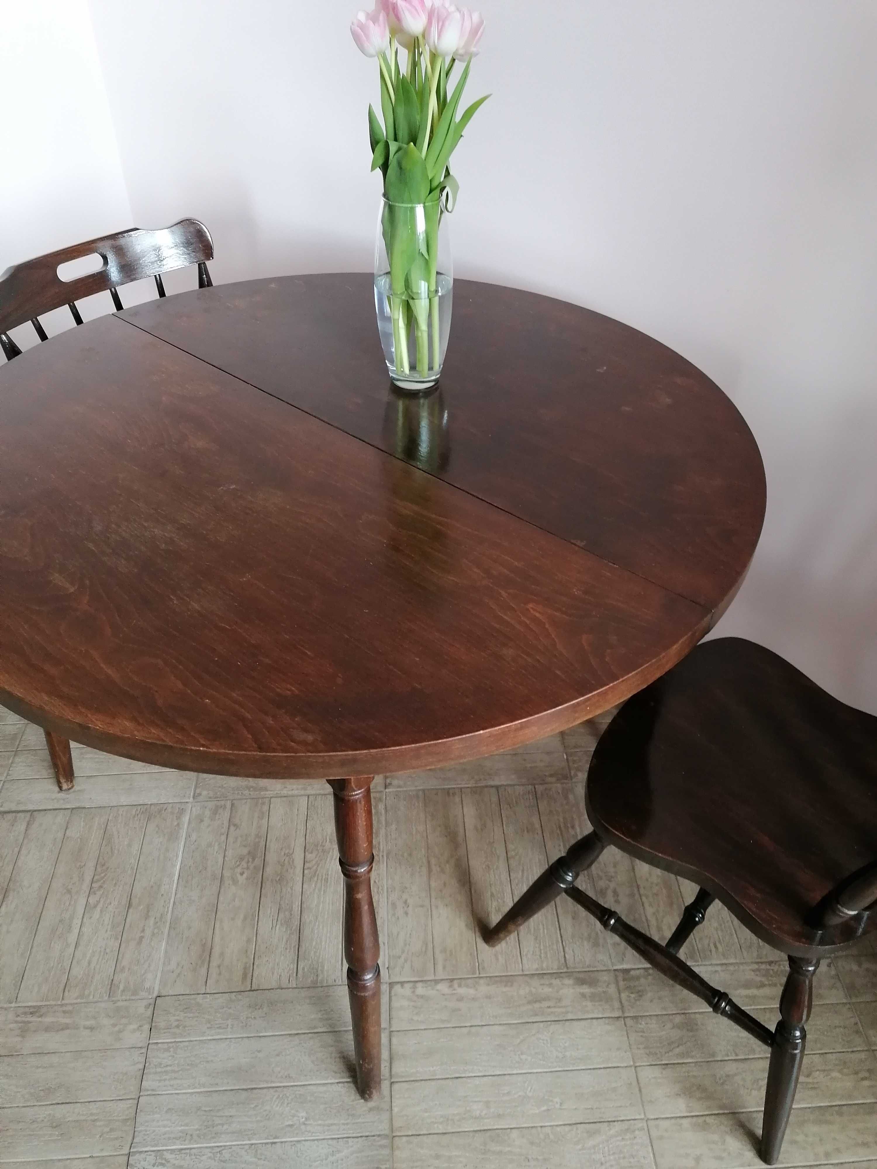 Трапезна дървена маса с 6 бр. столове