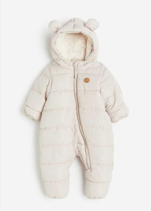Зимен гащеризон за бебе с мъхеста подплата