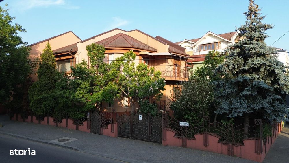 Casă cu suflet, vegheată de aripi de înger , Craiova – Central