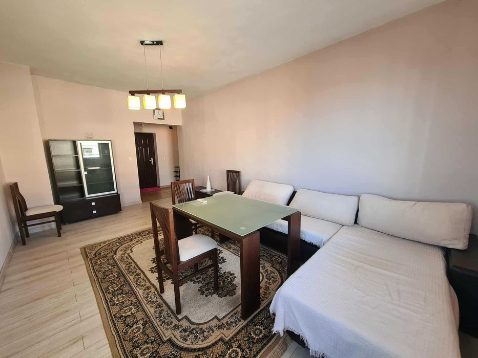 Двустаен апартамент в ЦЕНТЪРА на град Хасково