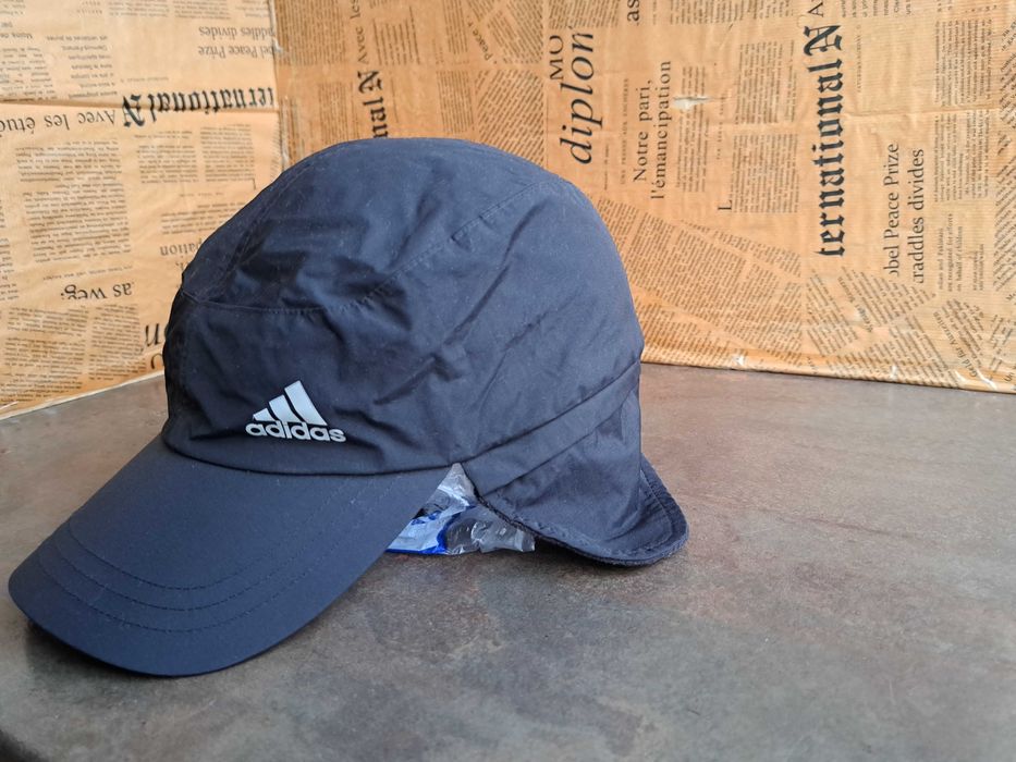 мъжка шапка с козирка Adidas,зимна жокейка адидас,